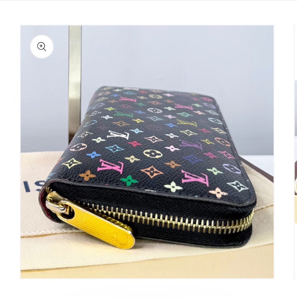 Authentic Louis Vuitton Takashi Murakami Black Multicolor  Zippy Wallet - Picture 5 of 16